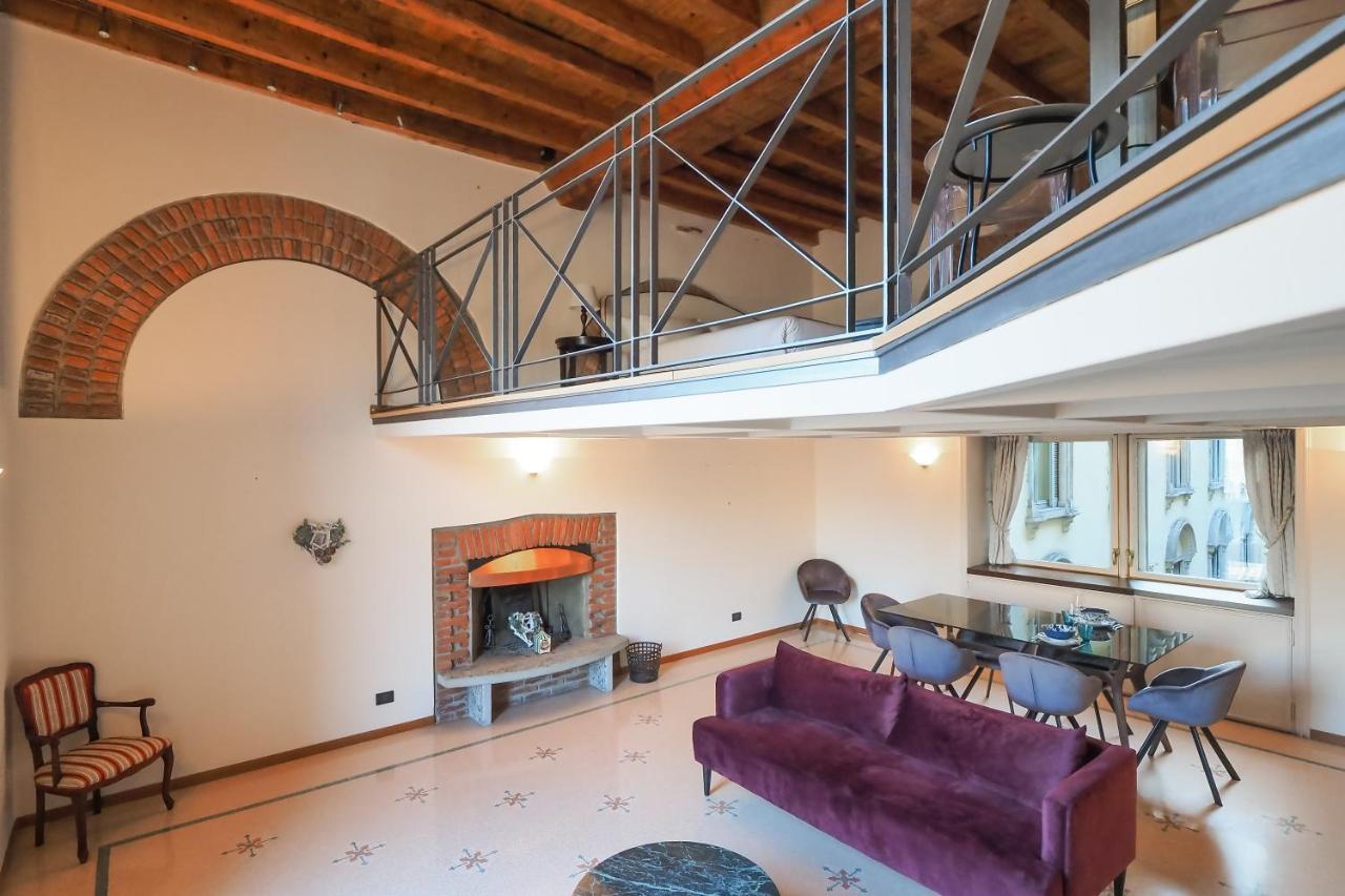 Unique Duomo Luxury Property Milan Exterior photo