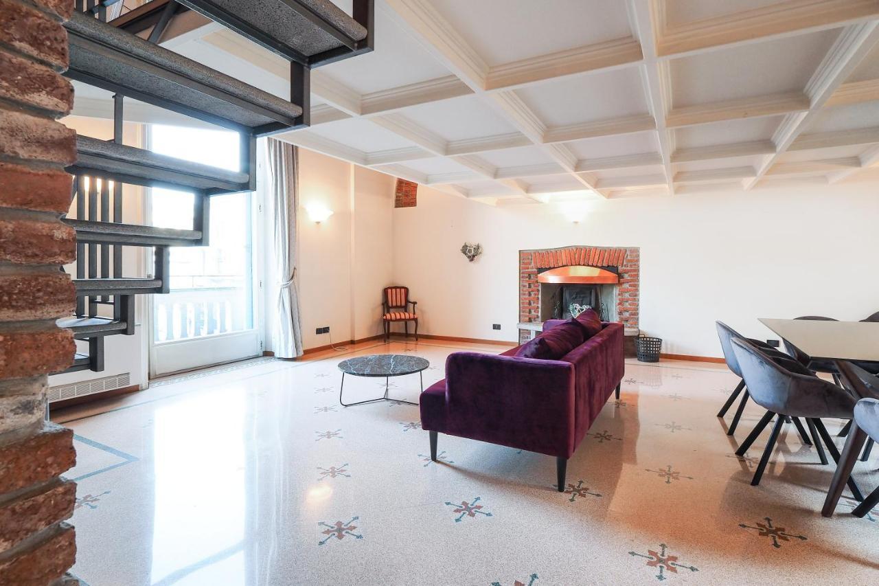 Unique Duomo Luxury Property Milan Exterior photo
